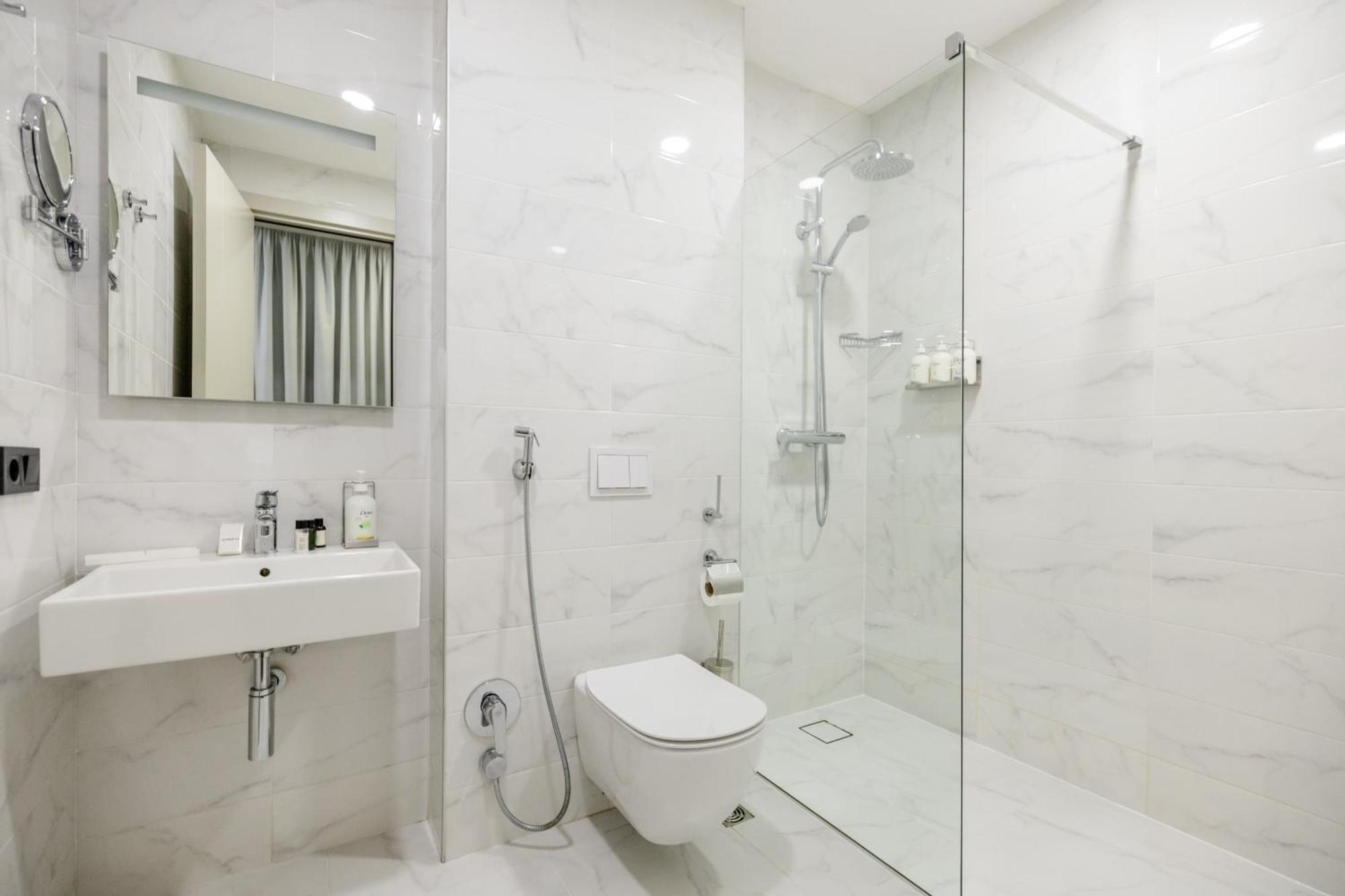 Brosse Garden Hotel Tbilisi Buitenkant foto