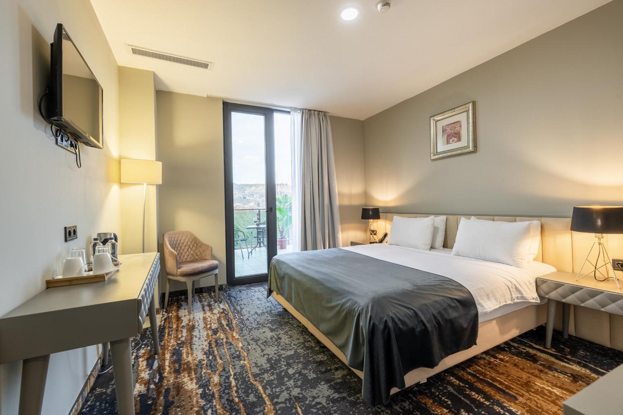 Brosse Garden Hotel Tbilisi Buitenkant foto