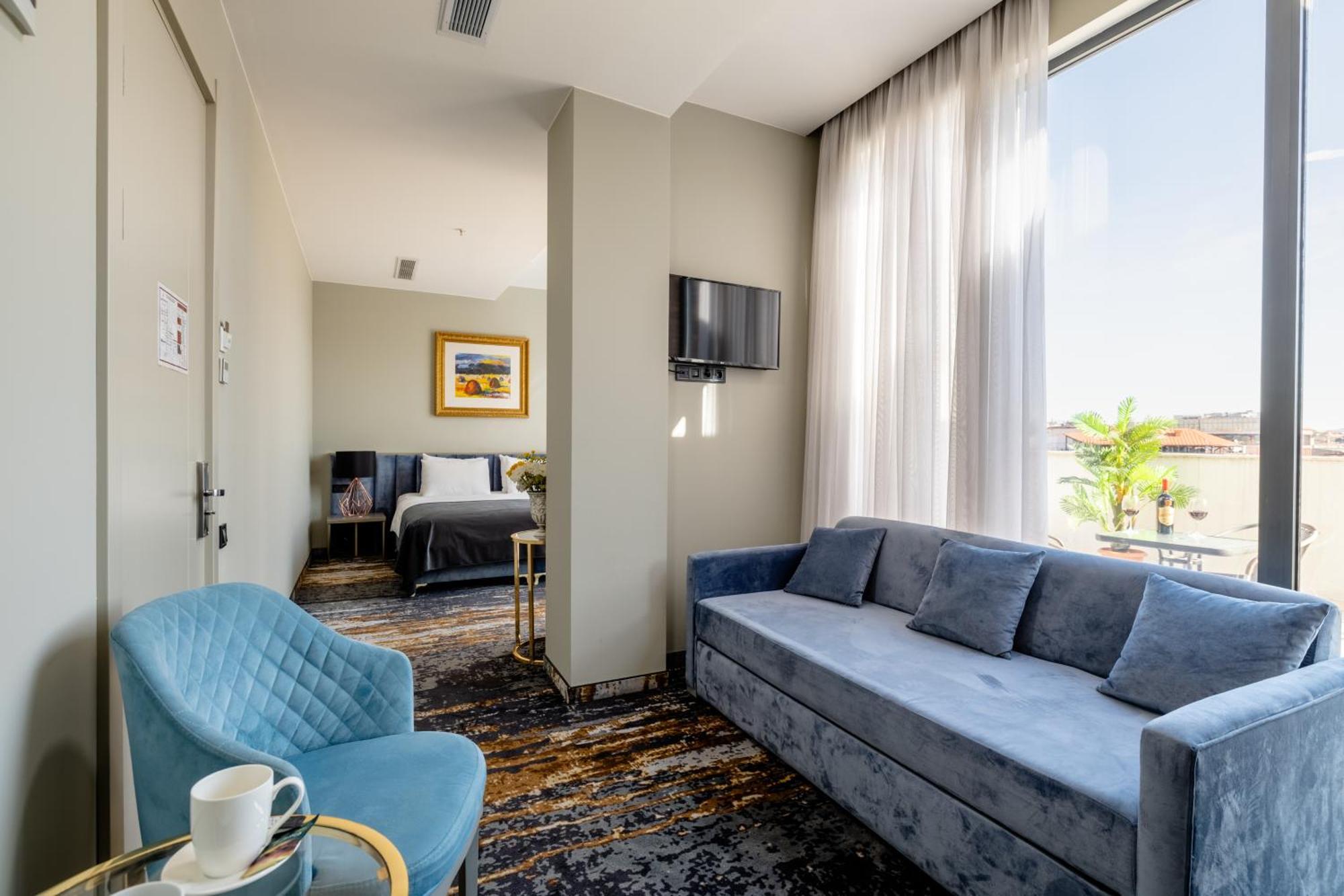 Brosse Garden Hotel Tbilisi Buitenkant foto