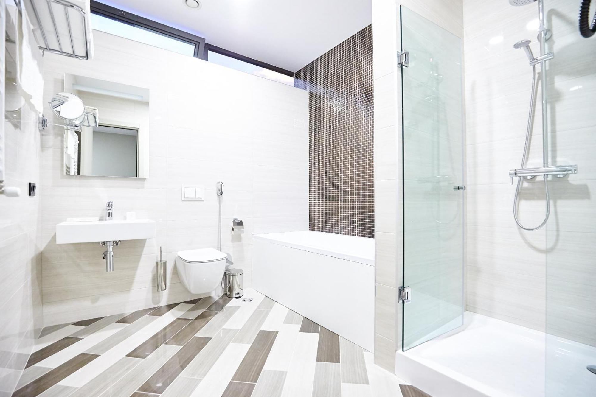Brosse Garden Hotel Tbilisi Buitenkant foto