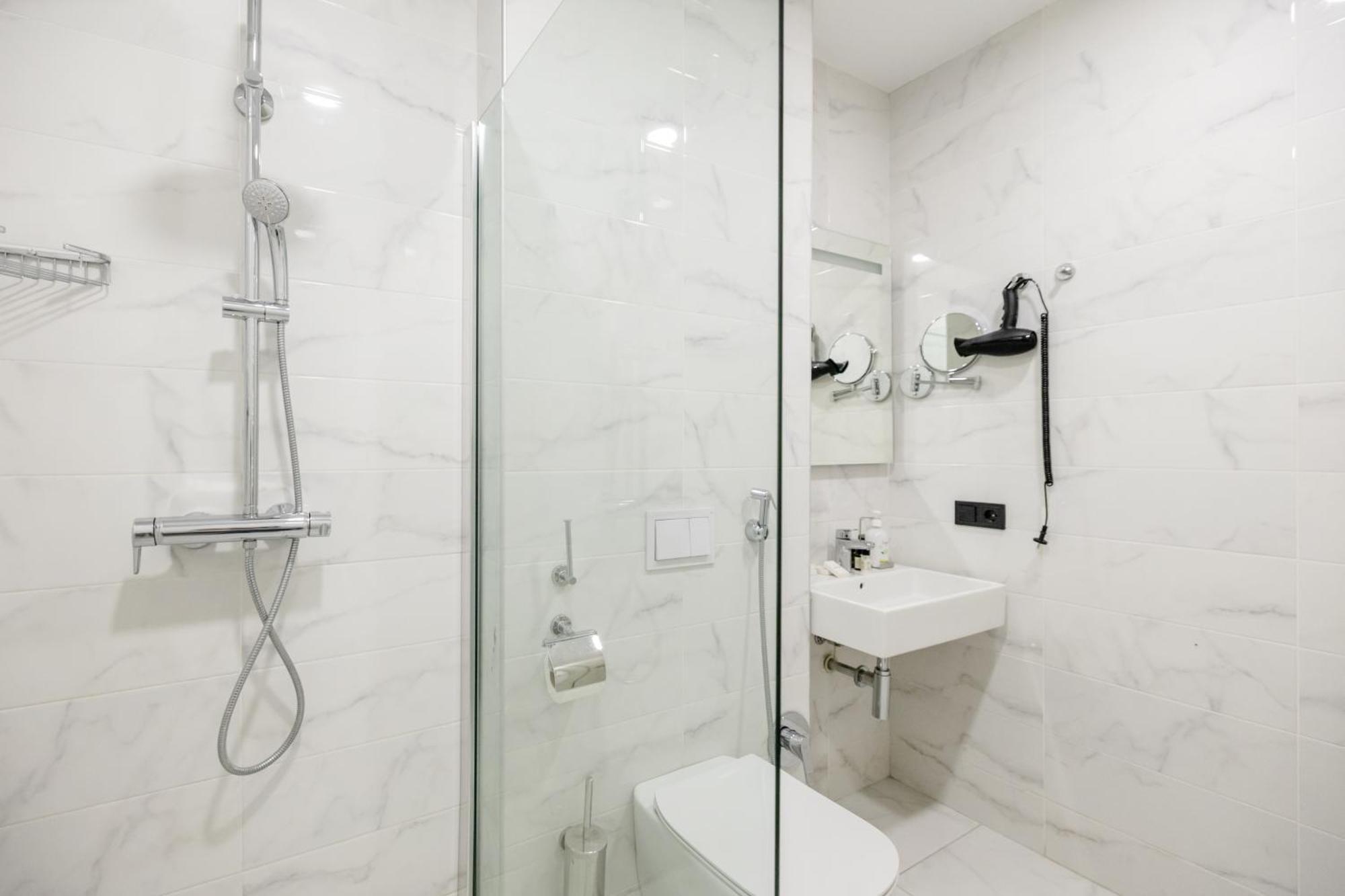 Brosse Garden Hotel Tbilisi Kamer foto